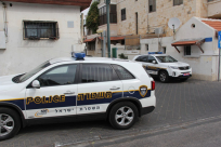 بالصور: الشرطة تداهم بيت يسكنه عمال من الضفة وشمال البلاد وسط مدينة يافا